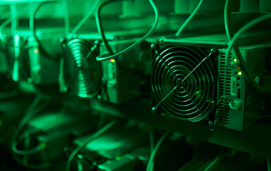 BTC's Price Rise Gives 5-Year-Old Mining Rigs New Life — Bitcoin Hashrate Jumps Close to 20% Since Last Week