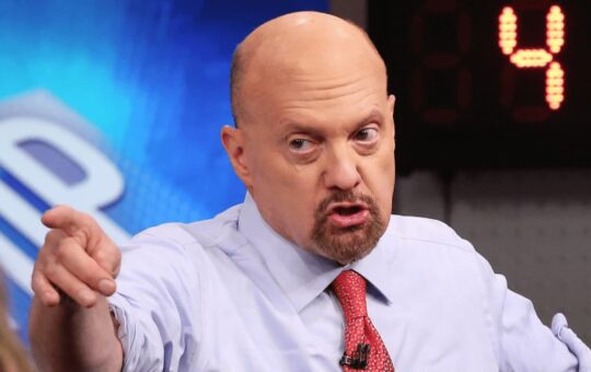 CNBC’s Jim Cramer Issued a Warning to Dogecoin Investors