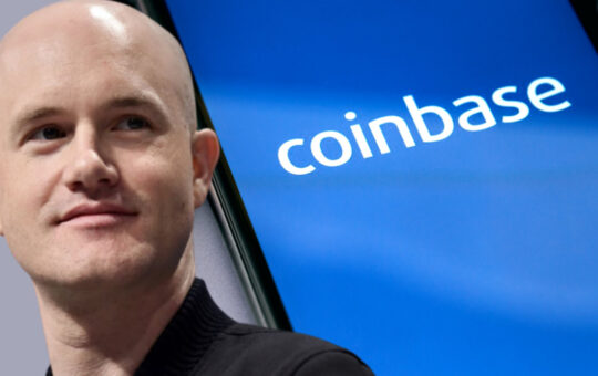 Coinbase CEO Says Ordinary Russians Use Crypto as a Lifeline as the Ruble Collapses