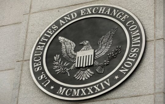 SEC Again Delays Decision on Ark’s Bitcoin ETF Filing